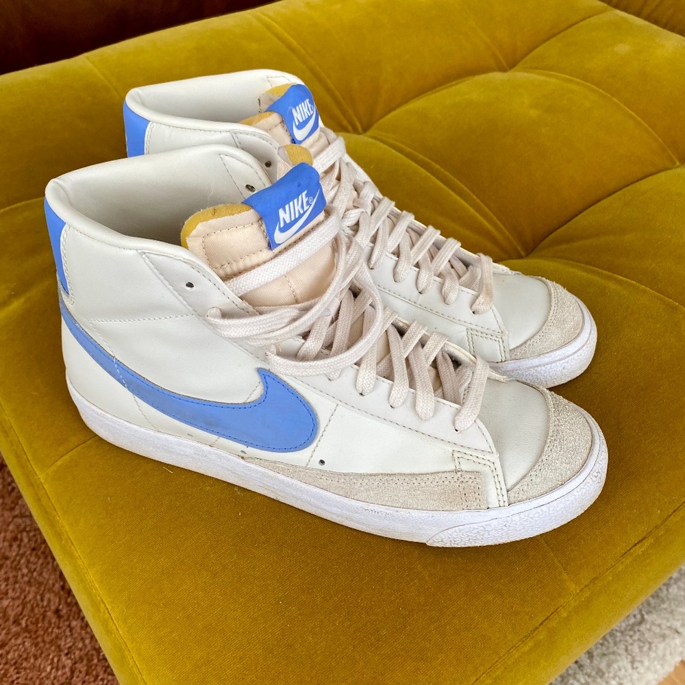 Nike Blazer Mid 77 Sneakers - Size 11